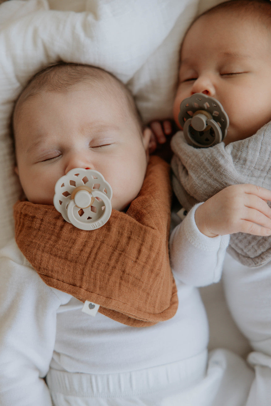 Bandana Bib - Dark Oat