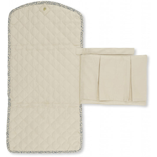 Wickelunterlage für unterwegs - Blue Blossom Mist