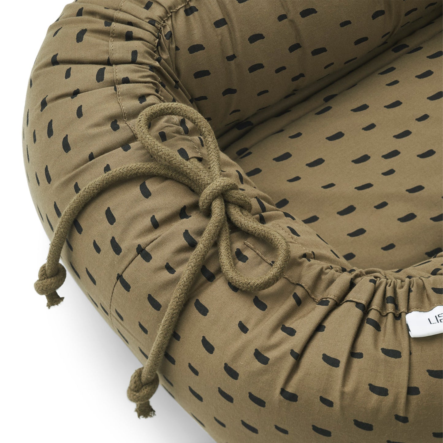 Nestchen 'Gro' - Graphic stroke/Khaki